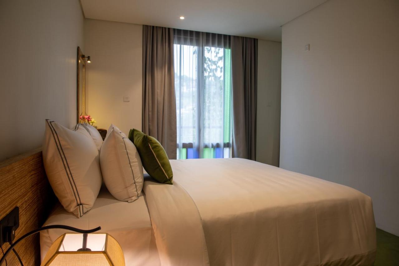 Lake Avenue Hotel Канді Екстер'єр фото