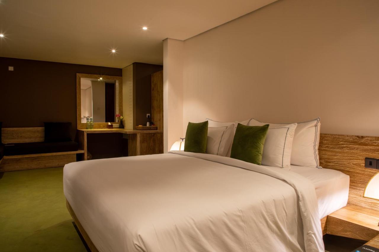 Lake Avenue Hotel Канді Екстер'єр фото