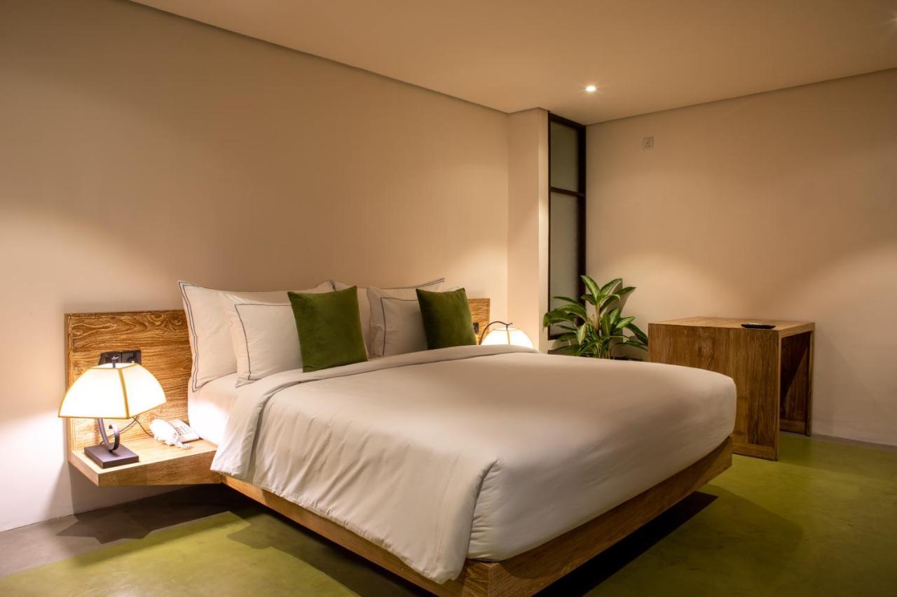 Lake Avenue Hotel Канді Екстер'єр фото